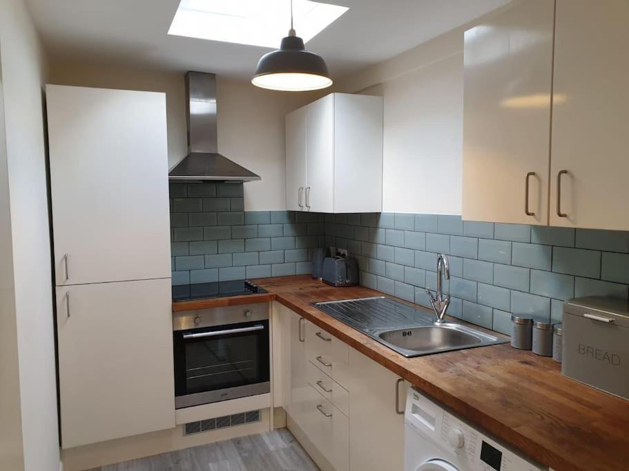 Two Bed Flat Sea View Old Town Hastings Apartment Luaran gambar